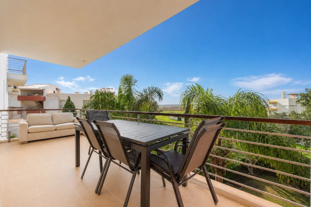 Apartamento T2 para Venda em Quarteira Foto 9