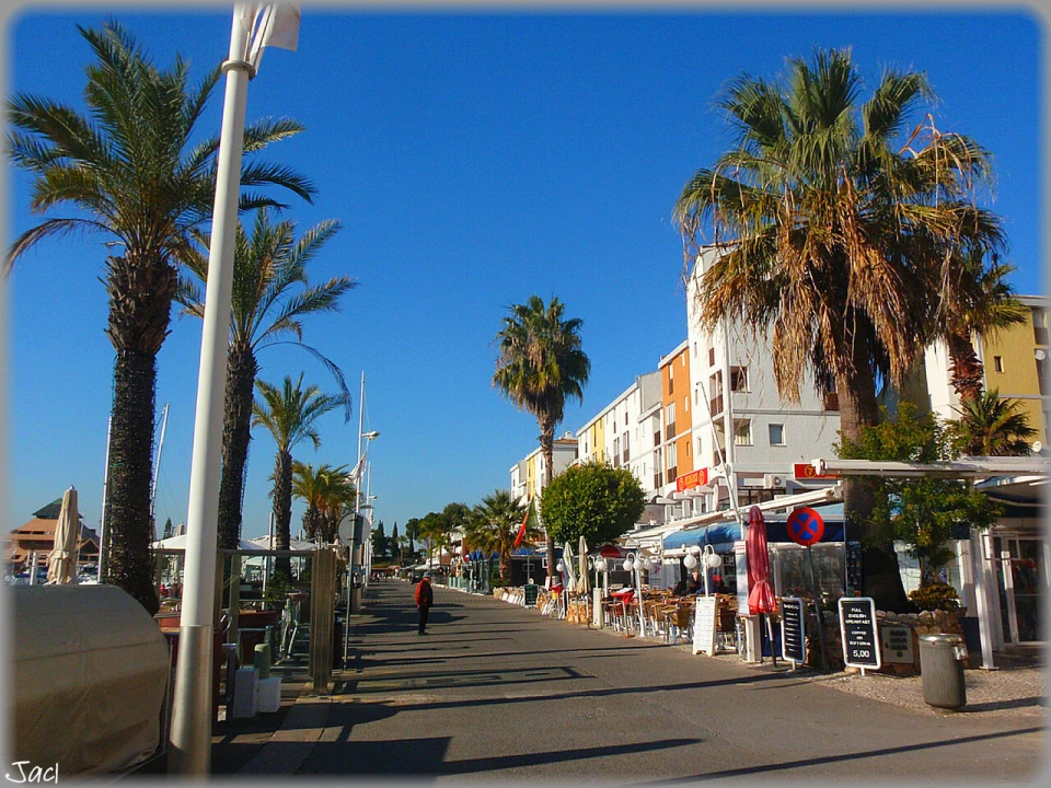 Moradia T3 para Venda em Quarteira Foto 19