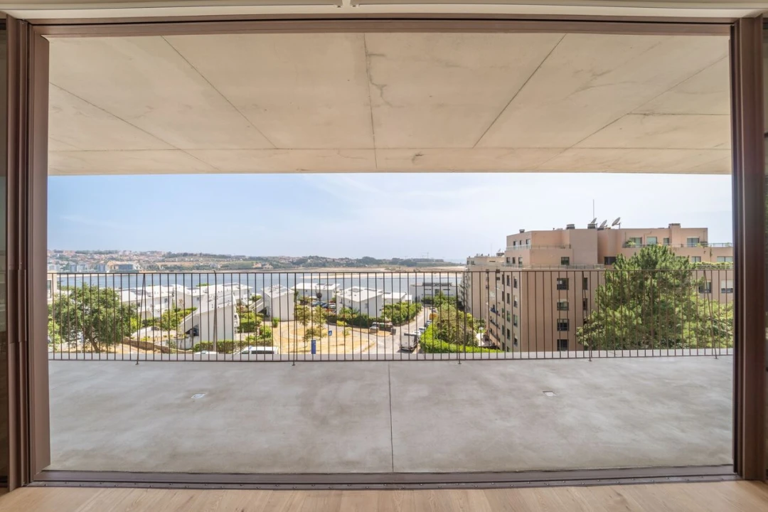 Apartamento T3 para Venda em Aldoar, Foz do Douro e Nevogilde Foto 1