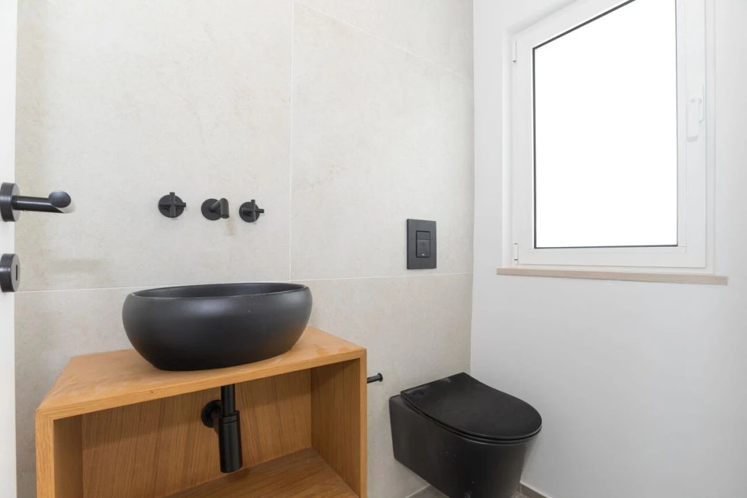 Moradia T4 para Venda em Quarteira Foto 33