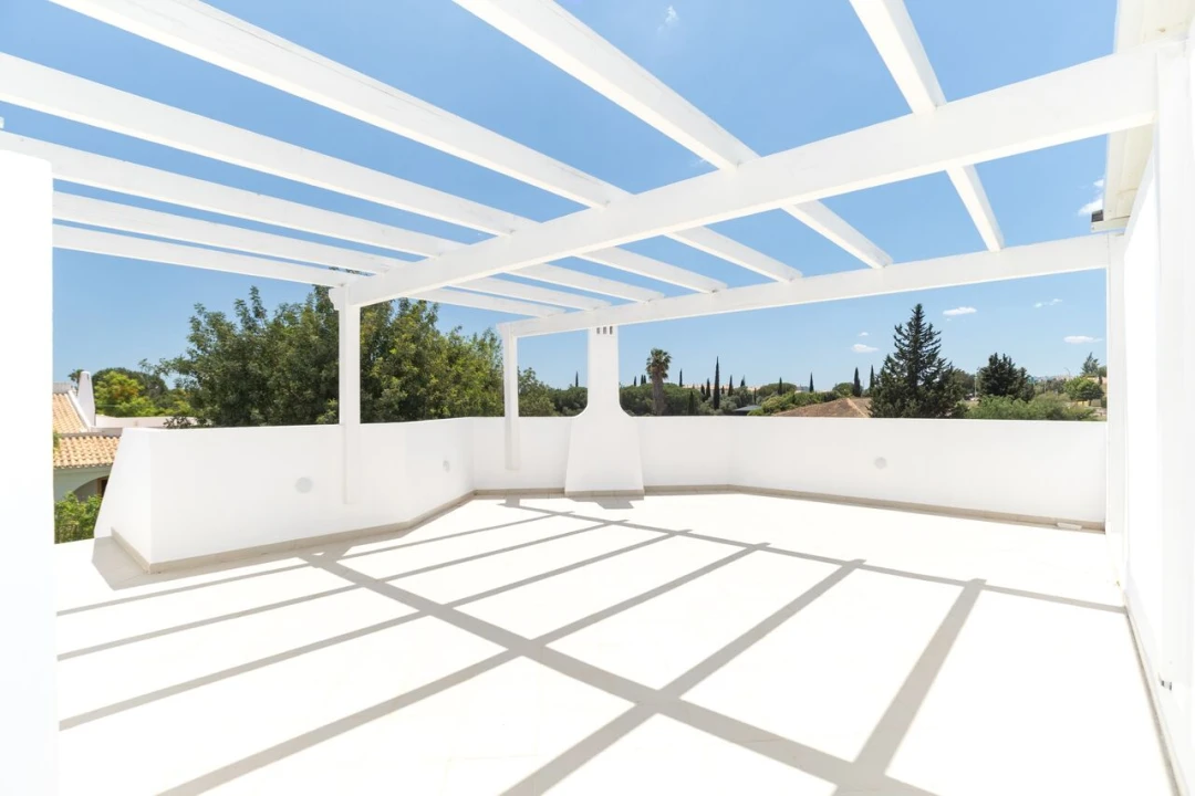 Moradia T4 para Venda em Quarteira Foto 37