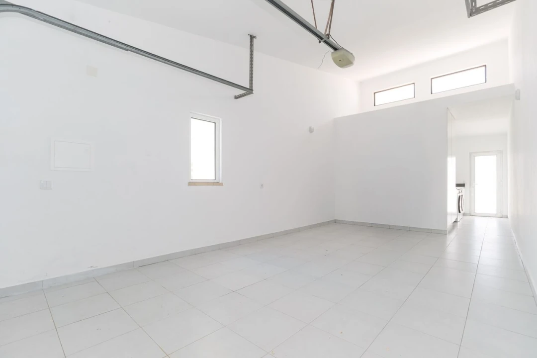 Moradia T4 para Venda em Quarteira Foto 45