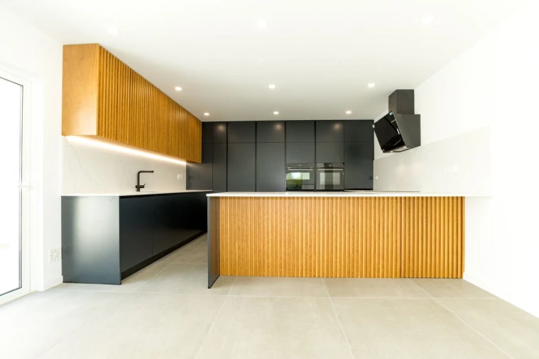 Moradia T4 para Venda em Quarteira Foto 15