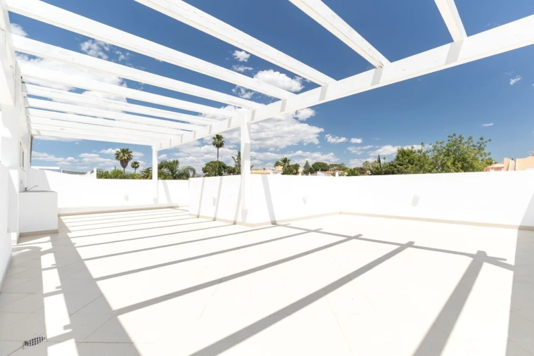 Moradia T4 para Venda em Quarteira Foto 39