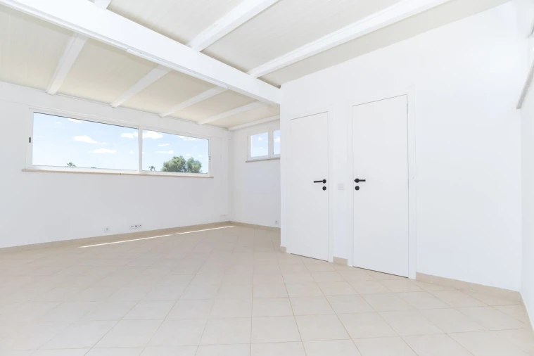 Moradia T4 para Venda em Quarteira Foto 41