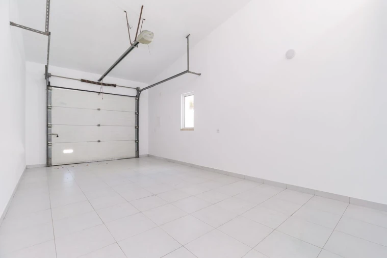 Moradia T4 para Venda em Quarteira Foto 44