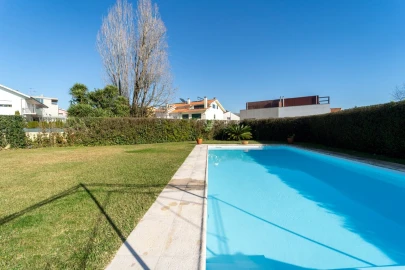 Moradia T5 para Venda em Aldoar, Foz do Douro e Nevogilde