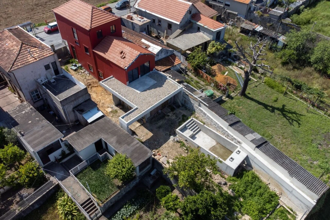 Moradia T5 para Venda em Santa Marinha e São Pedro da Afurada Foto 1