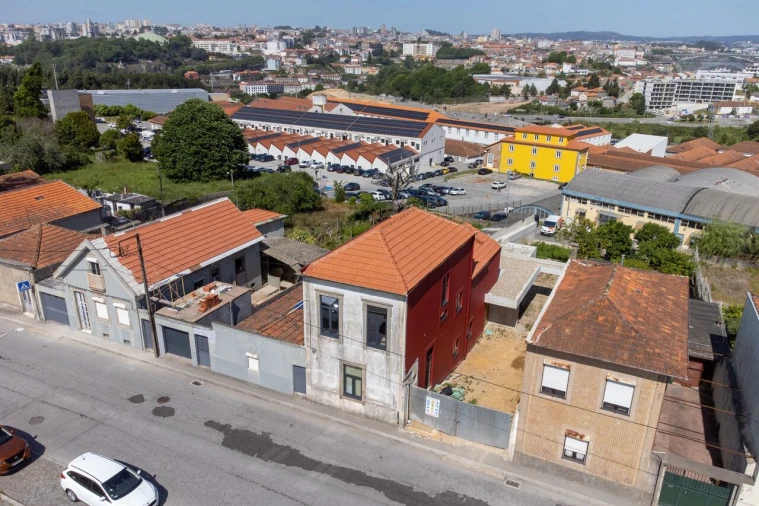 Moradia T5 para Venda em Santa Marinha e São Pedro da Afurada Foto 9