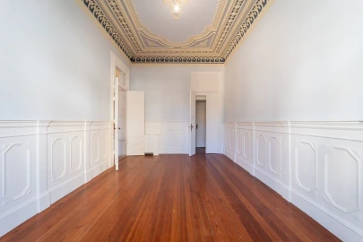 Moradia T6 para Venda em Cedofeita, Santo Ildefonso, Sé, Miragaia, São Nicolau e Vitória