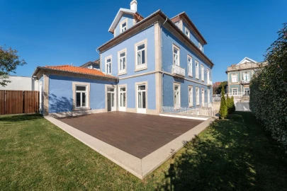 Moradia T6 para Venda em Cedofeita, Santo Ildefonso, Sé, Miragaia, São Nicolau e Vitória