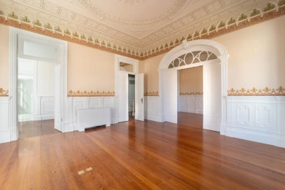 Moradia T6 para Venda em Cedofeita, Santo Ildefonso, Sé, Miragaia, São Nicolau e Vitória