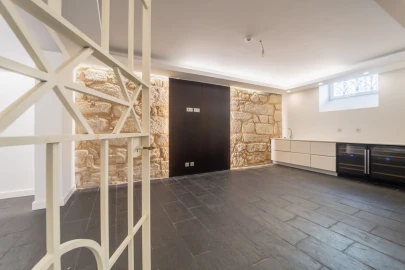 Moradia T6 para Venda em Cedofeita, Santo Ildefonso, Sé, Miragaia, São Nicolau e Vitória