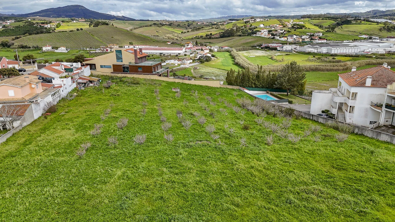 Terreno para Venda em Azueira e Sobral da Abelheira Foto 2