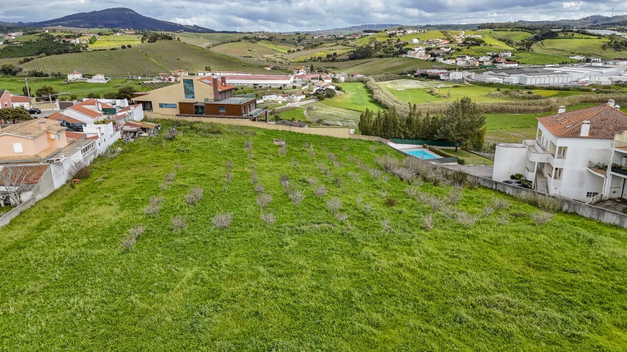 Terreno para Venda em Azueira e Sobral da Abelheira Foto 2