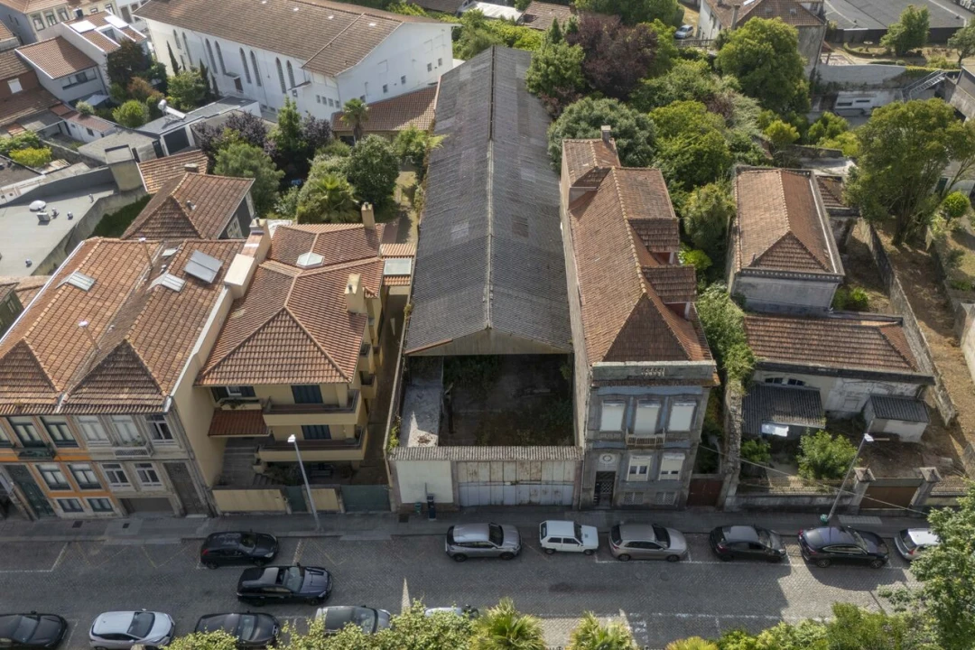 Prédio para Venda em Lordelo do Ouro e Massarelos Foto 5