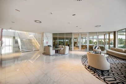 Apartamento T3 para Venda em Campolide