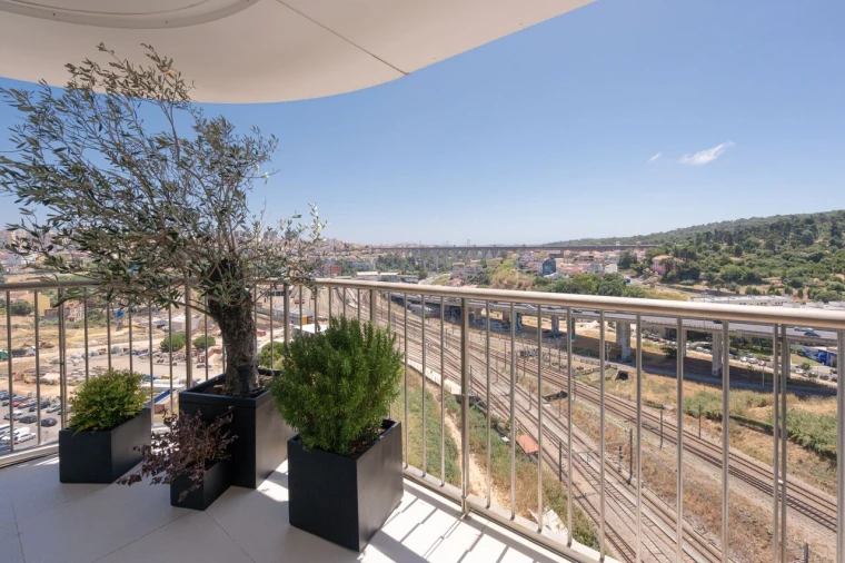 Apartamento T3 para Venda em Campolide Foto 9