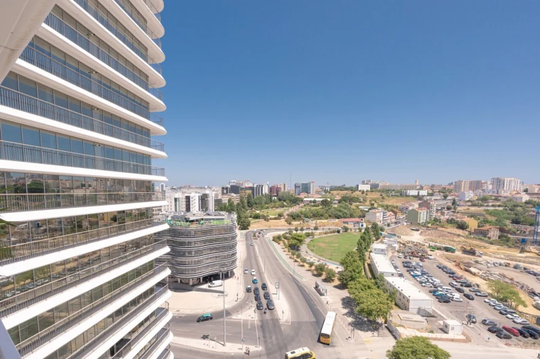 Apartamento T3 para Venda em Campolide Foto 39