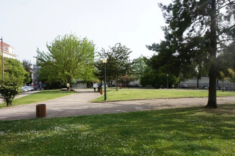 Apartamento T1 para Venda em Campo de Ourique Foto 14