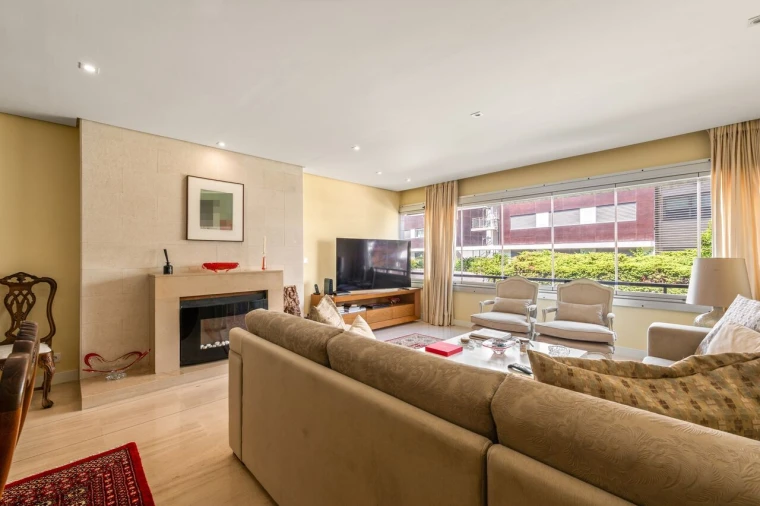 Apartamento T3 para Venda em Cascais e Estoril Foto 3