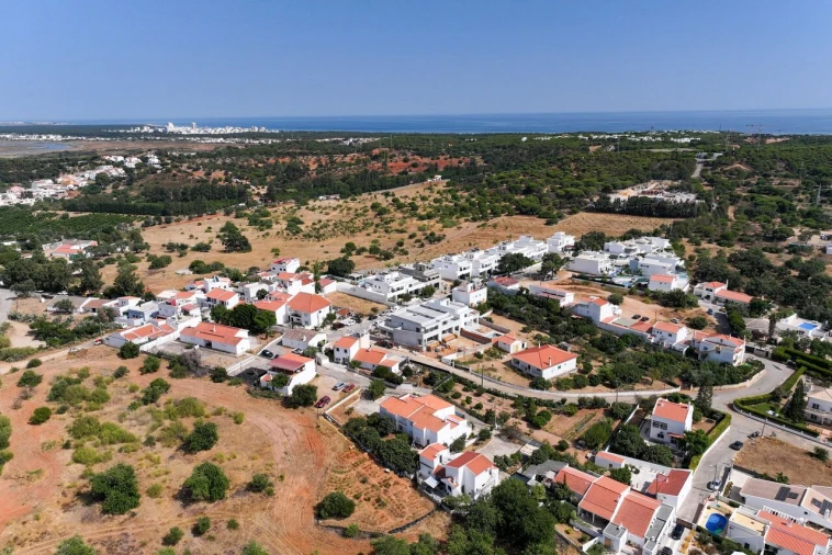 Moradia T4 para Venda em Castro Marim Foto 11