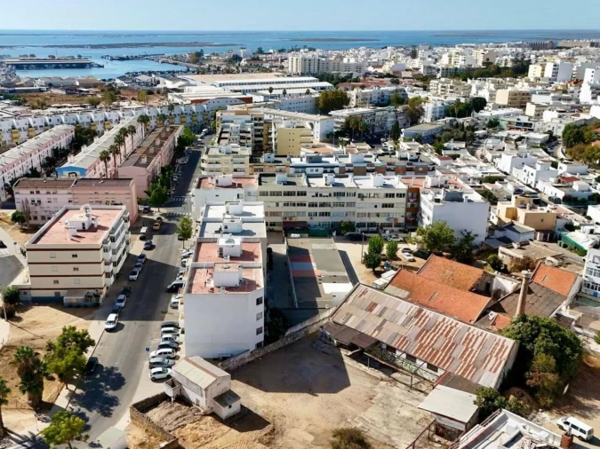 Terreno para Venda em Quelfes Foto 4