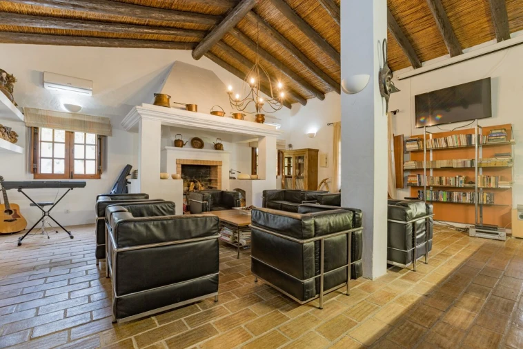 Moradia T7 para Venda em Boliqueime Foto 9