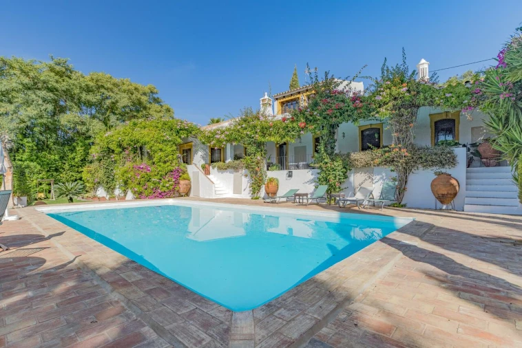 Moradia T7 para Venda em Boliqueime