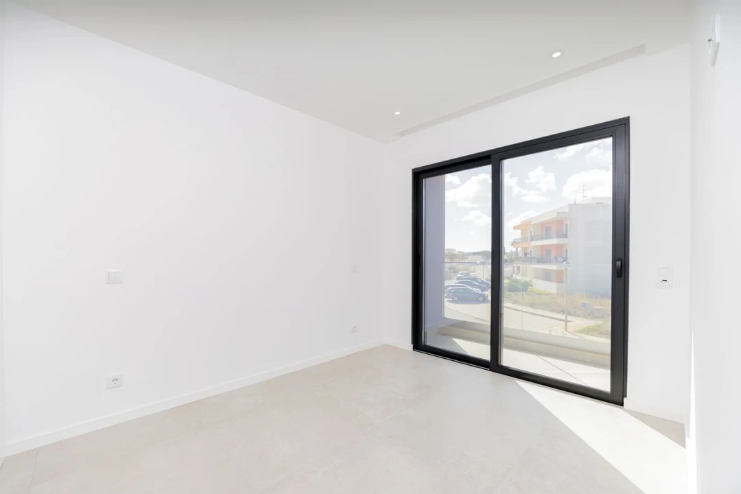 Moradia T3 para Venda em Mexilhoeira Grande Foto 15