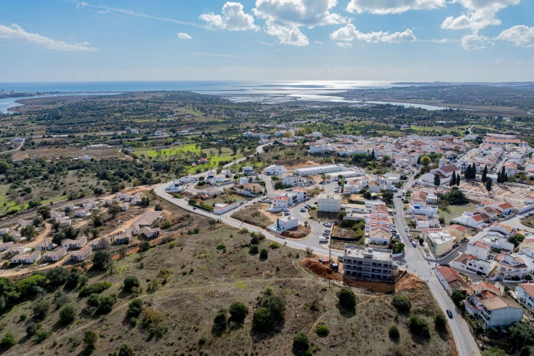 Moradia T3 para Venda em Mexilhoeira Grande Foto 31