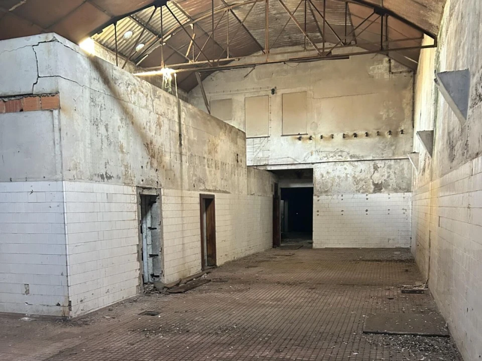 Prédio para Venda em Milheiros Foto 6