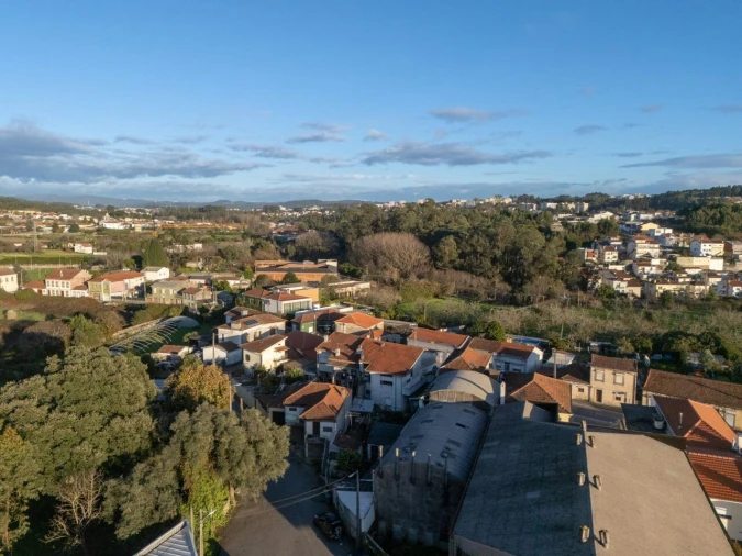 Prédio para Venda em Milheiros Foto 3