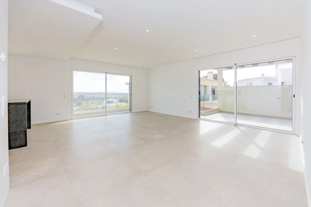 Moradia T3 para Venda em Mexilhoeira Grande Foto 6