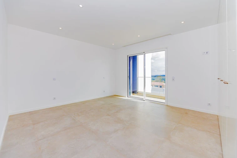 Moradia T3 para Venda em Mexilhoeira Grande Foto 14