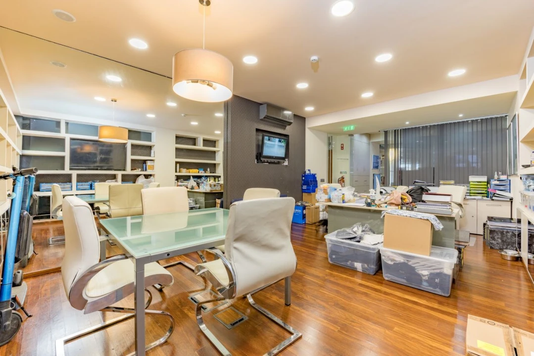 Loja para Venda em Quarteira Foto 9