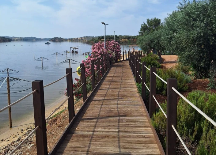 Moradia T2 para Venda em Terena (São Pedro) Foto 8