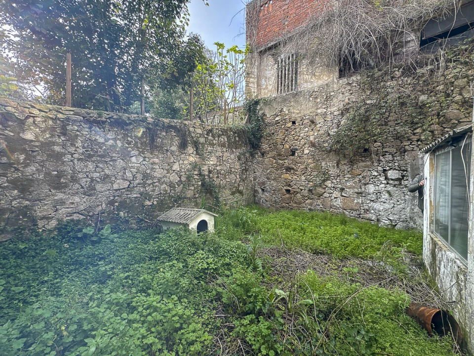 Prédio para Venda em Colares Foto 11