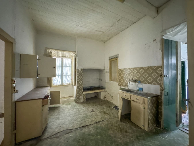 Prédio para Venda em Colares Foto 3