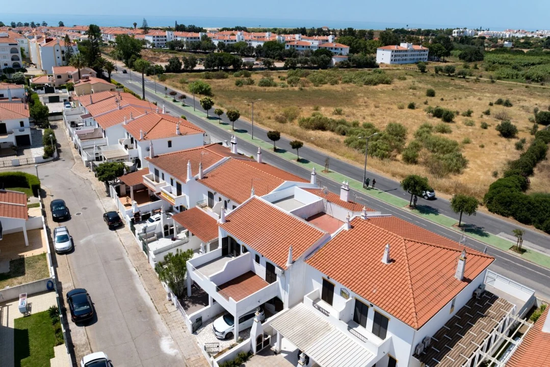 Moradia T3 para Venda em Altura Foto 33