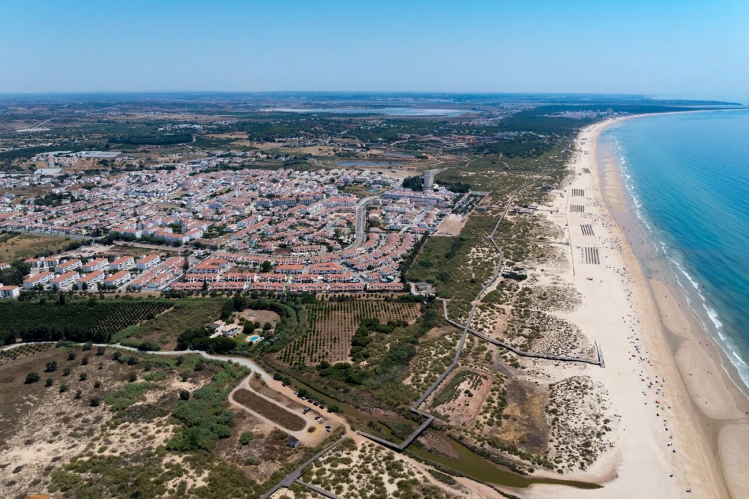 Moradia T3 para Venda em Altura Foto 42