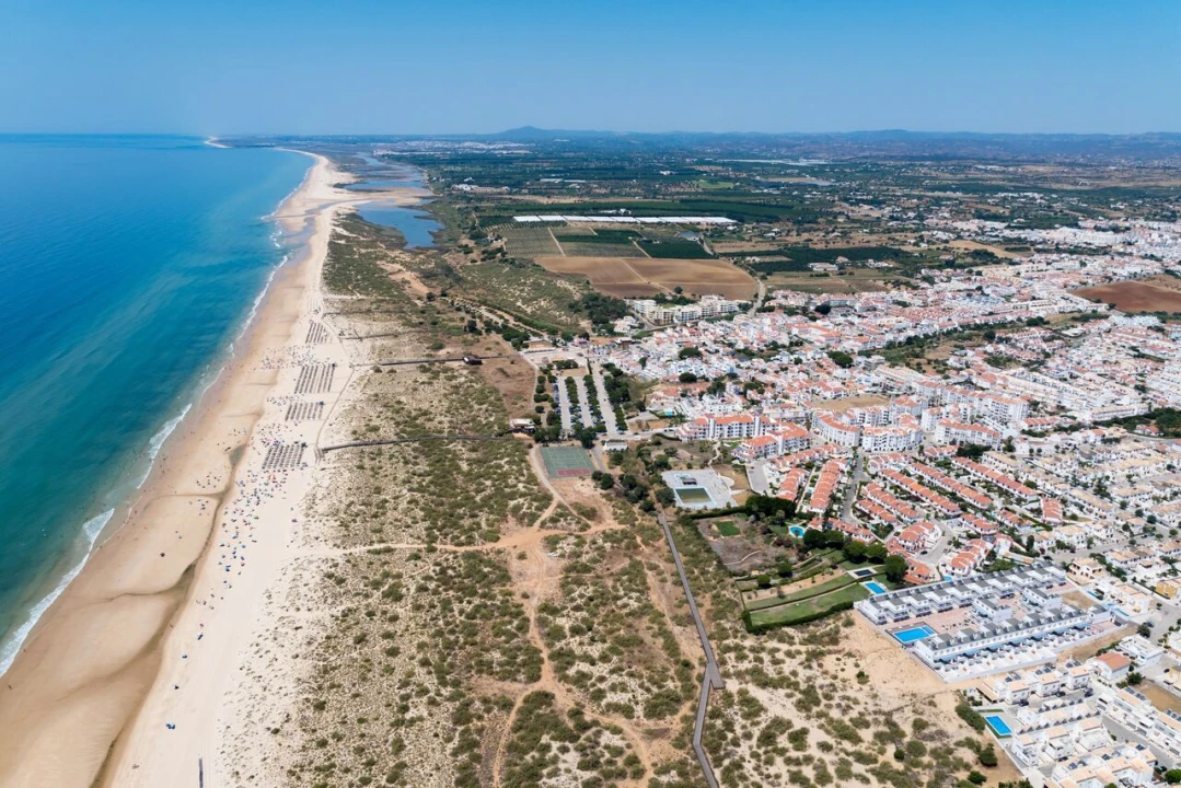 Moradia T3 para Venda em Altura Foto 43