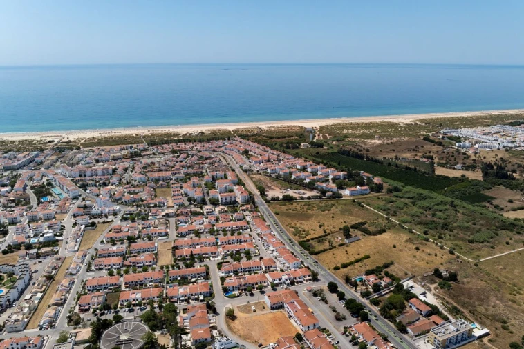 Moradia T3 para Venda em Altura Foto 39