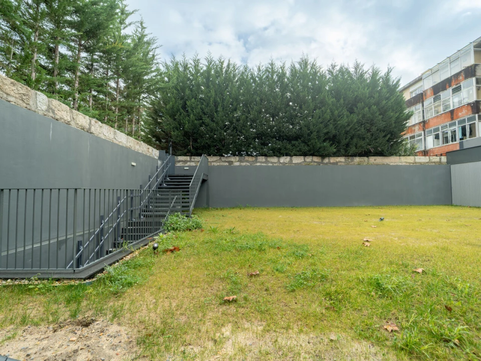 Loja para Venda em São Mamede de Infesta e Senhora da Hora Foto 13