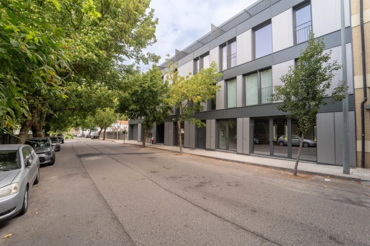 Loja para Venda em São Mamede de Infesta e Senhora da Hora