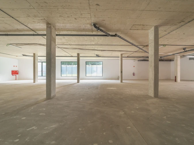 Loja para Venda em São Mamede de Infesta e Senhora da Hora Foto 2