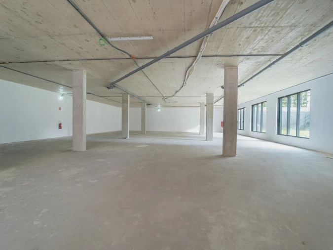 Loja para Venda em São Mamede de Infesta e Senhora da Hora Foto 4