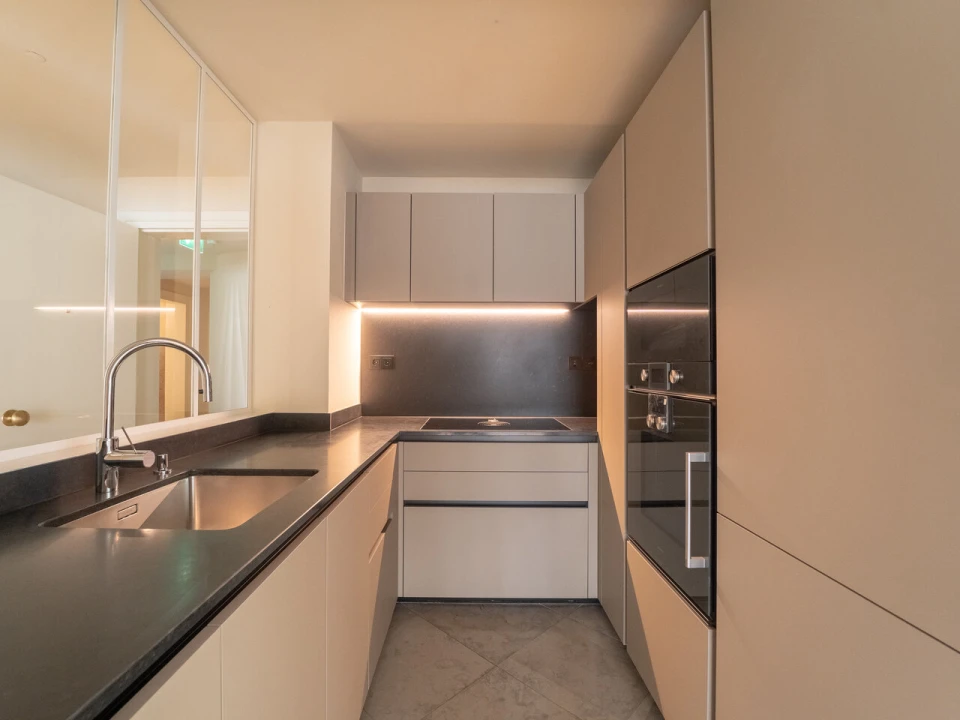 Apartamento T1 para Venda em Cedofeita, Santo Ildefonso, Sé, Miragaia, São Nicolau e Vitória Foto 2