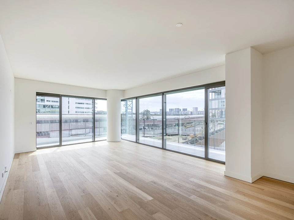 Apartamento T4 para Venda em Alvalade Foto 7
