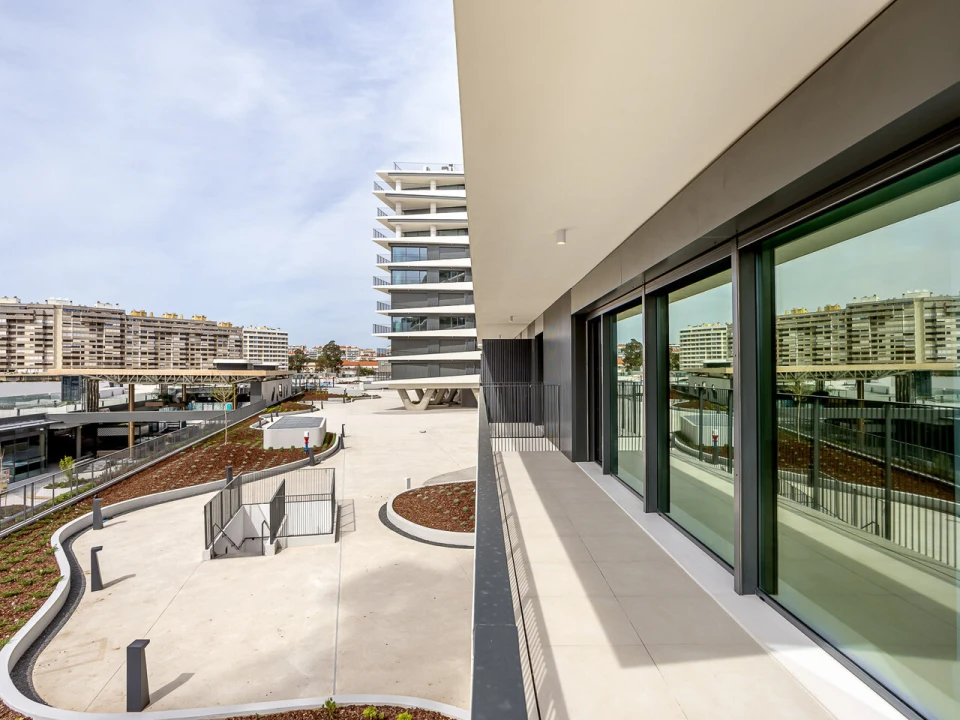 Apartamento T4 para Venda em Alvalade Foto 9